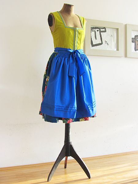 Dirndl_komplett