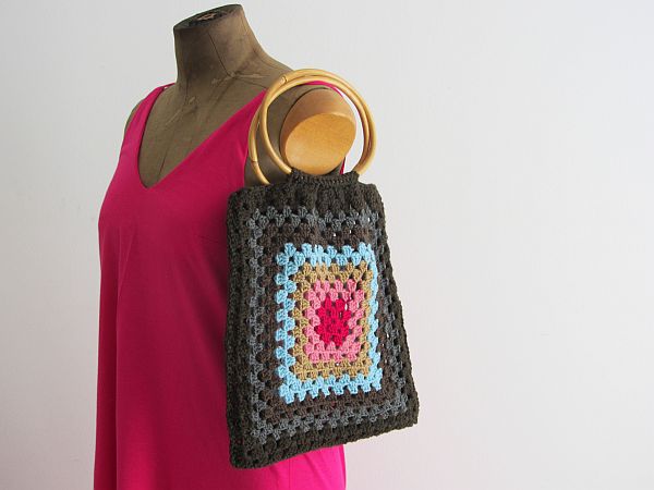 Häkeltasche mit Schneiderpuppe